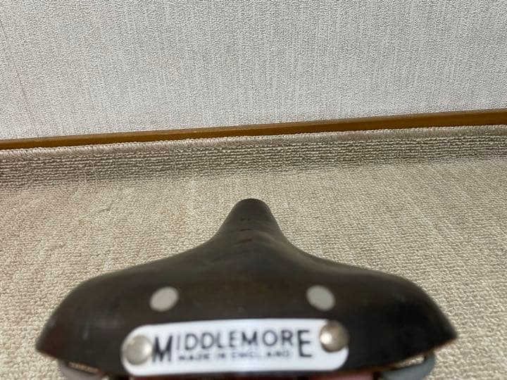 Middlemore 革サドル B89