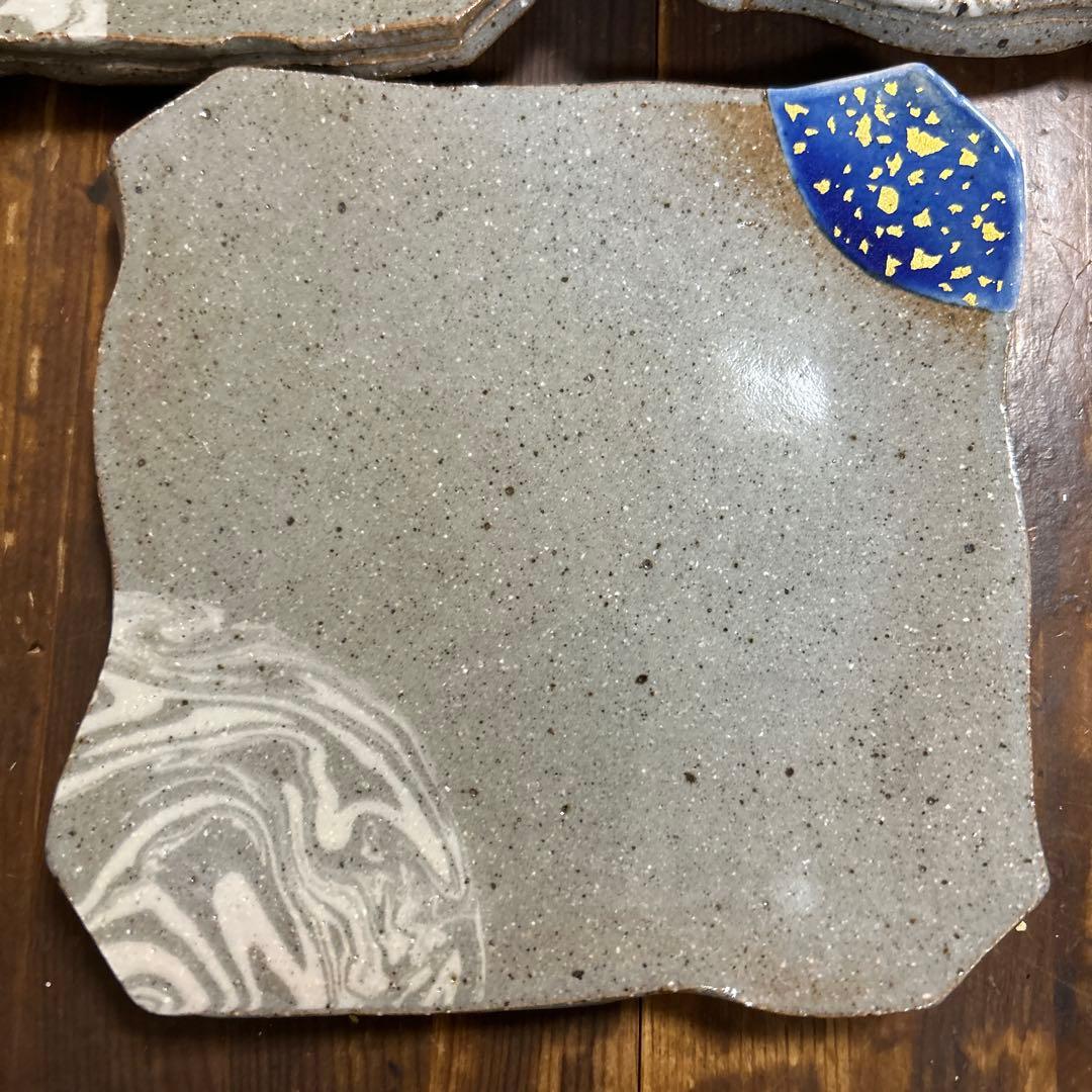 作家　陶芸作家　四角板皿　どっしりとした四角皿　金箔　練り込み　料亭