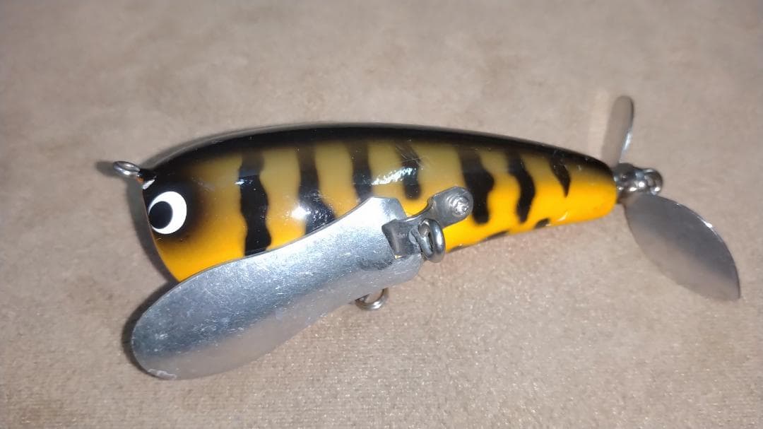 ヤマトクローラー　スキルフル　ヤマト屋　黒ボーンオレンジベリー