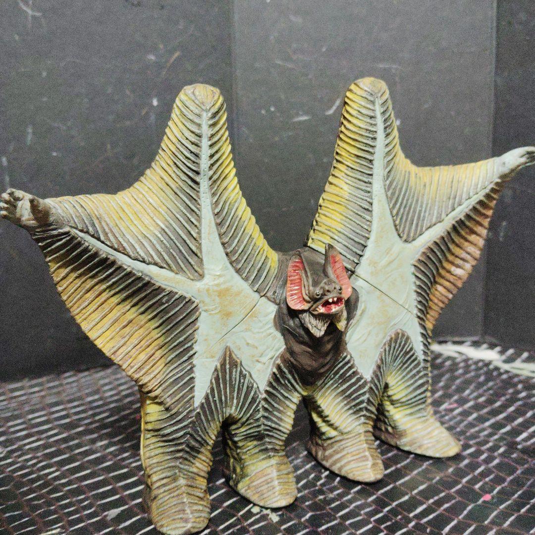 あらたまげたよウルトラ怪獣旧型絶版ソフビ確認画像