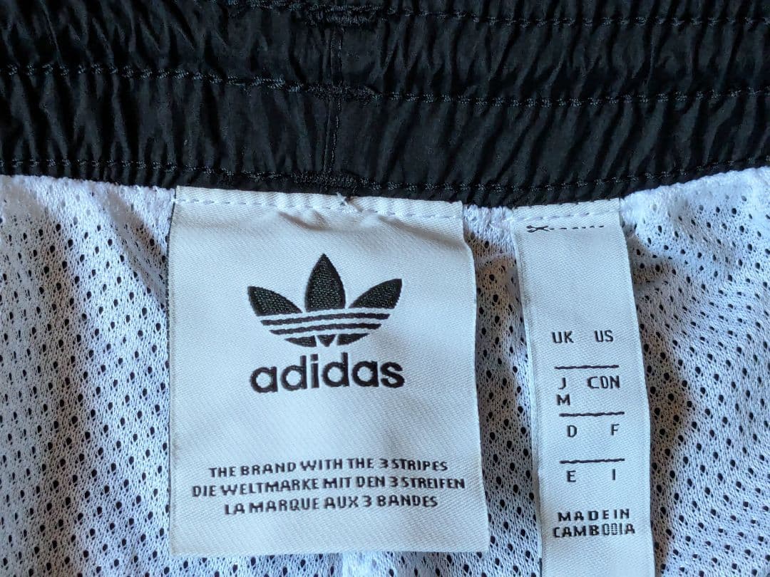 adidasビックトレフォイルセットアップ