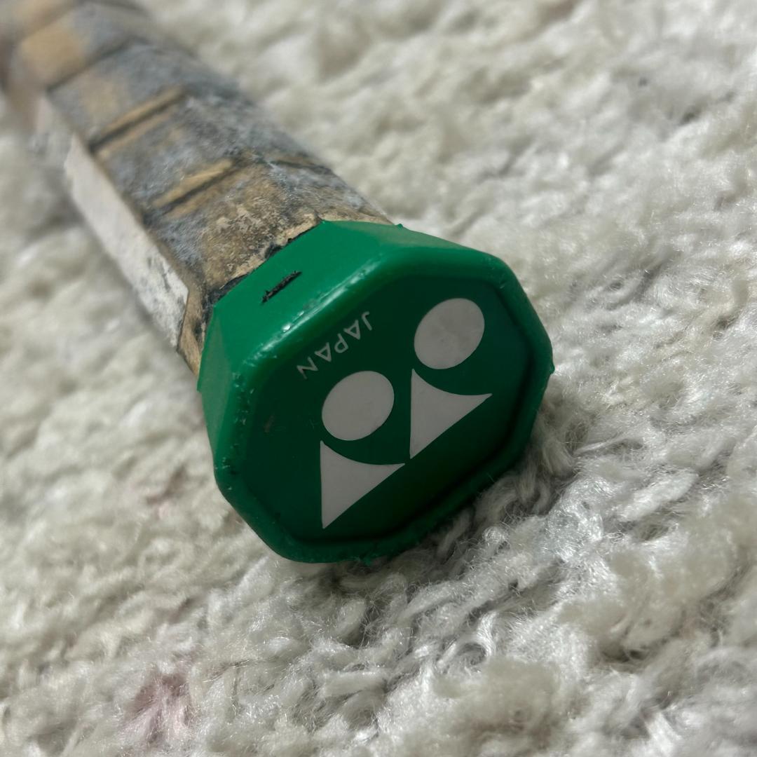 希少　YONEX　ヨネックス　バドミントン　NEWSCARBO　25