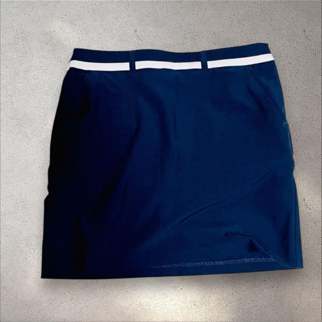 LL【TaylorMade】美品 ゴルフ スカート 紺白 パンツ付 ロゴ 希少