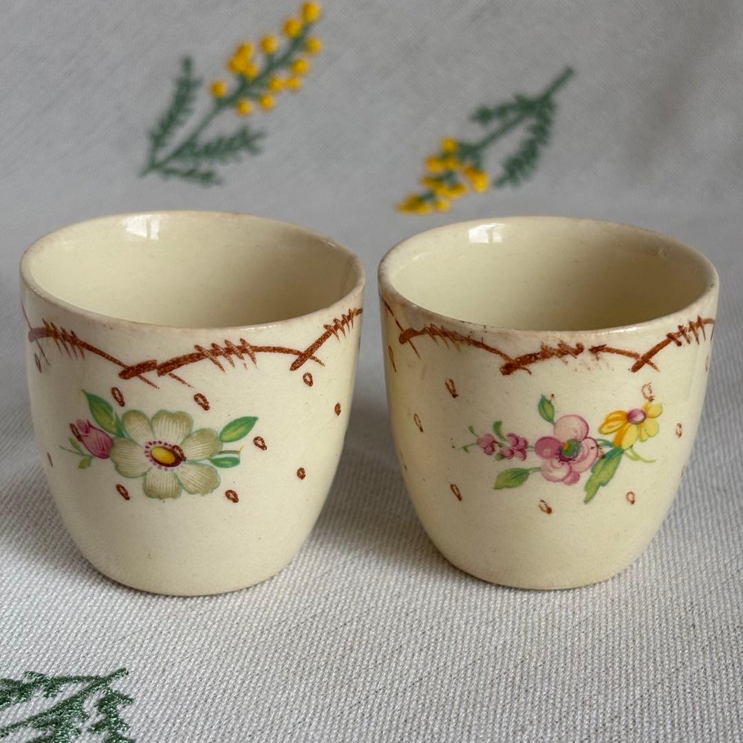 031 スージークーパー　プランタン小花　エッグカップ2個セット　ブラウン　茶色