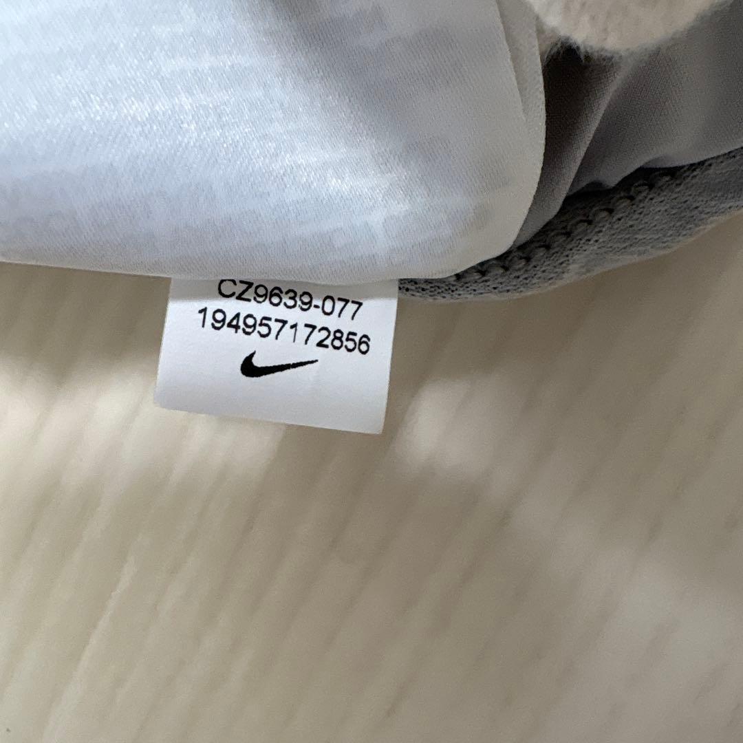 Nike タンクトップとショートパンツセット
