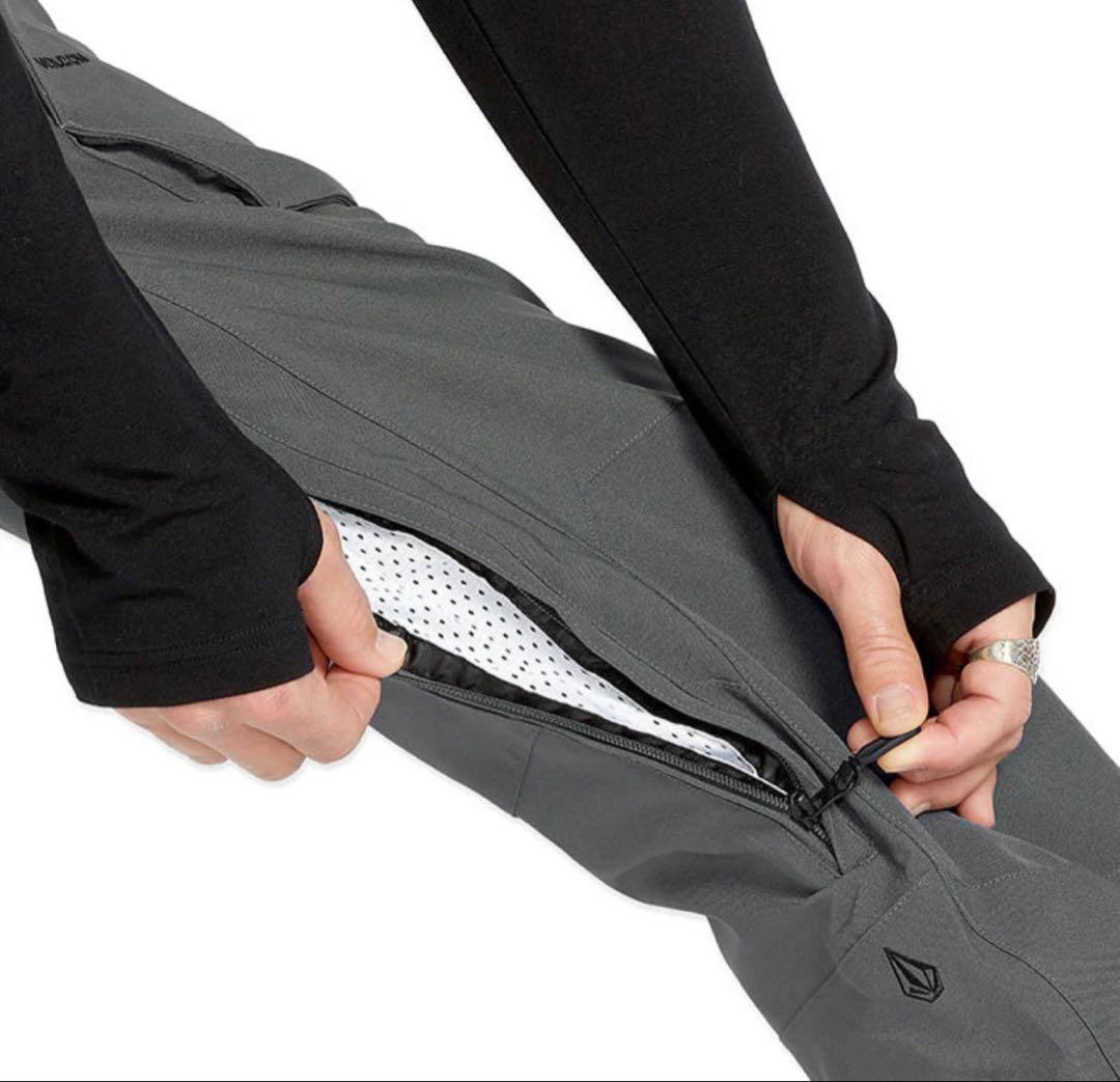 【美品】 VOLCOM MENS ROAN ビブパンツCHARCOAL Lサイズ