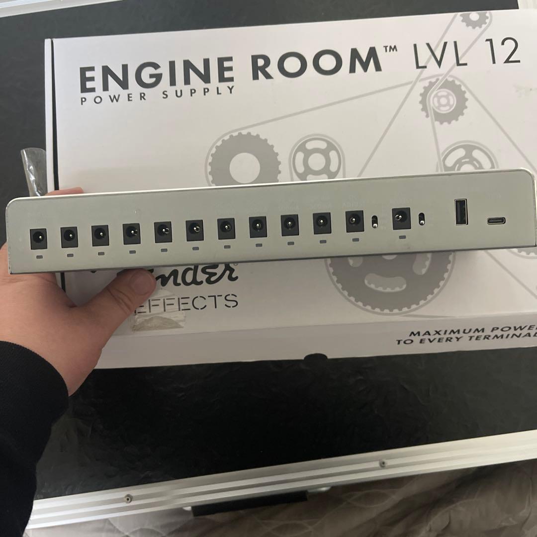 Fender ENGINE ROOM LVL 12 パワーサプライ