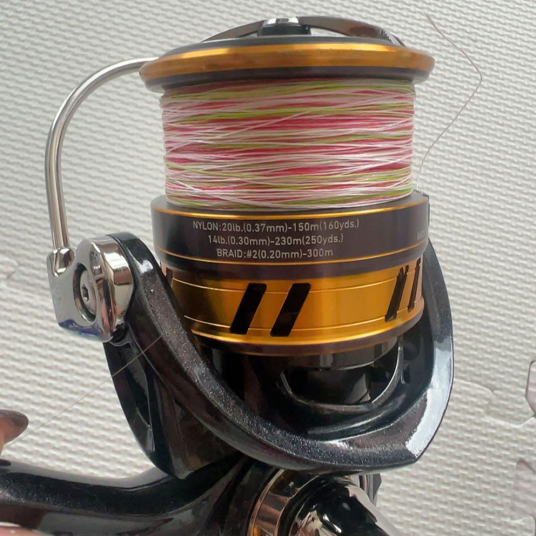Daiwaスピニングリール18レガリスLT4000D-CXH1.5号200m巻き