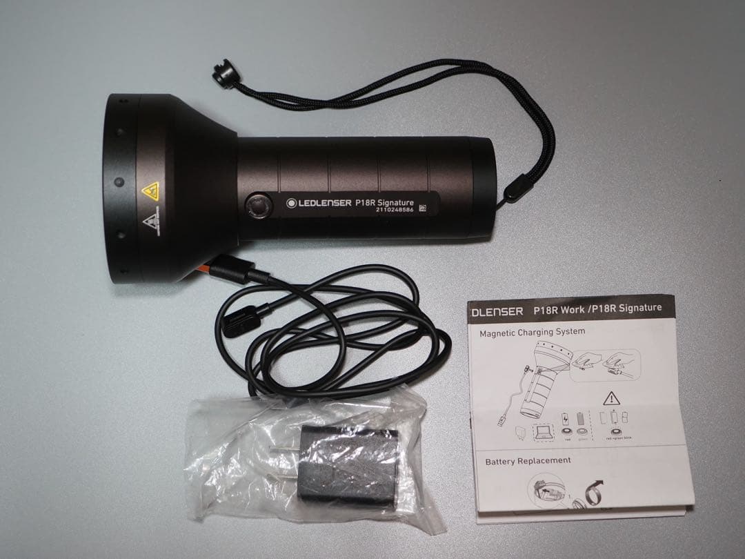LEDLENSER レッドレンザー　P18R signature