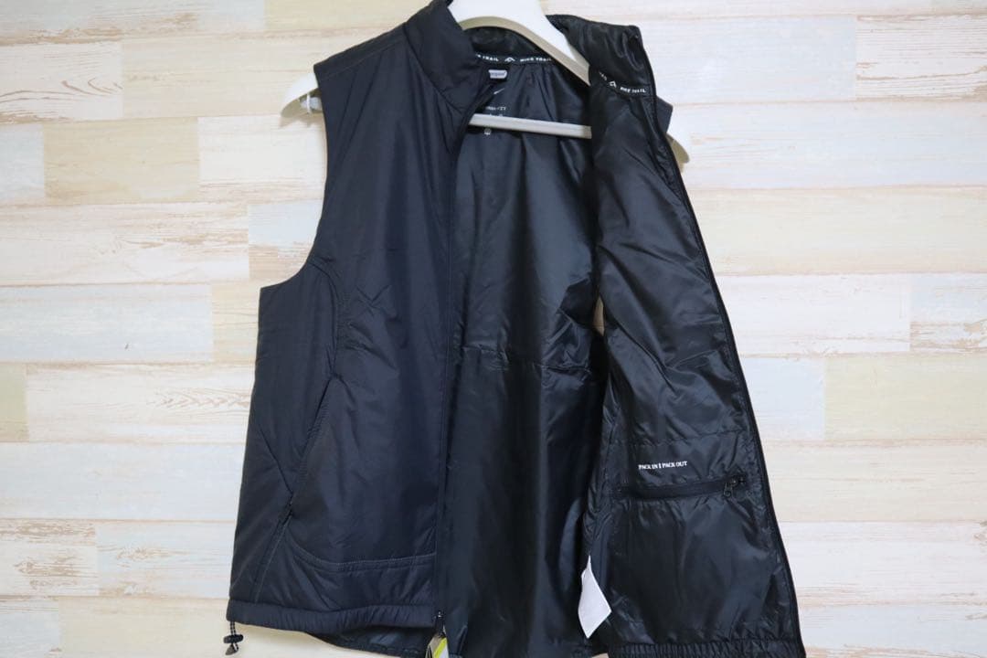 新品 Mサイズ ナイキ プリマロフト　トレイル ランニングベスト　NIKE