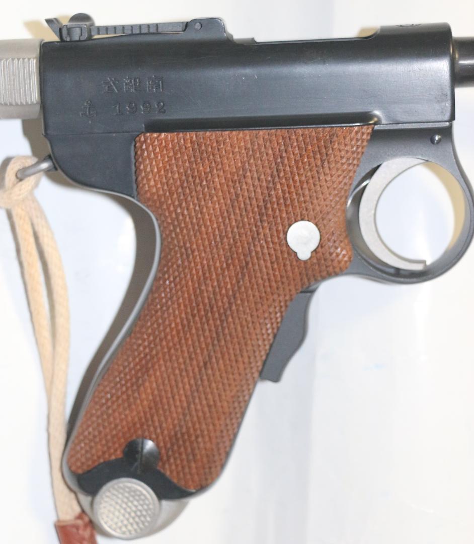 超希少　六研製　プラモデルガン　,南部式自動拳銃（陸式）無可動鑑賞用 　合法品