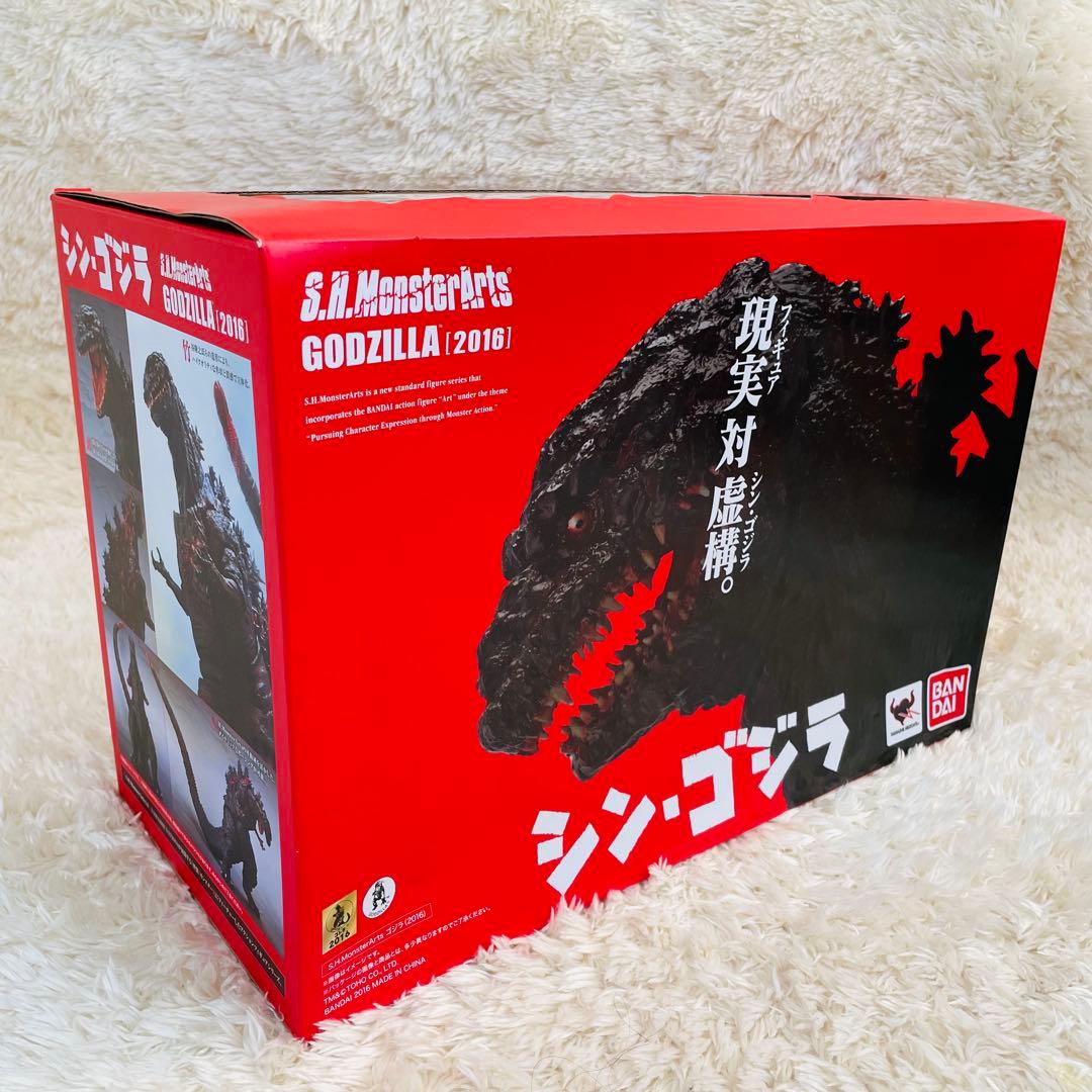 未開封✨　バンダイ　S.H.モンスターアーツ　シン・ゴジラ　ゴジラ 2016