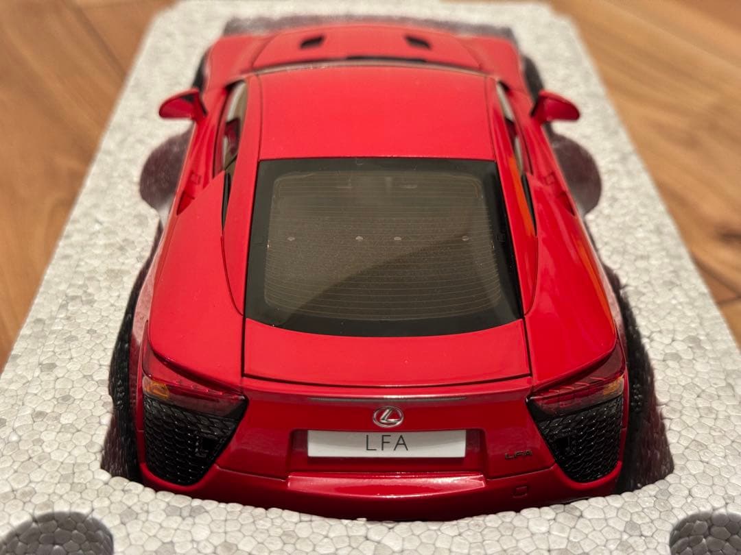 オートアート 1/18 レクサスLFA（レッド） 最終値下げ