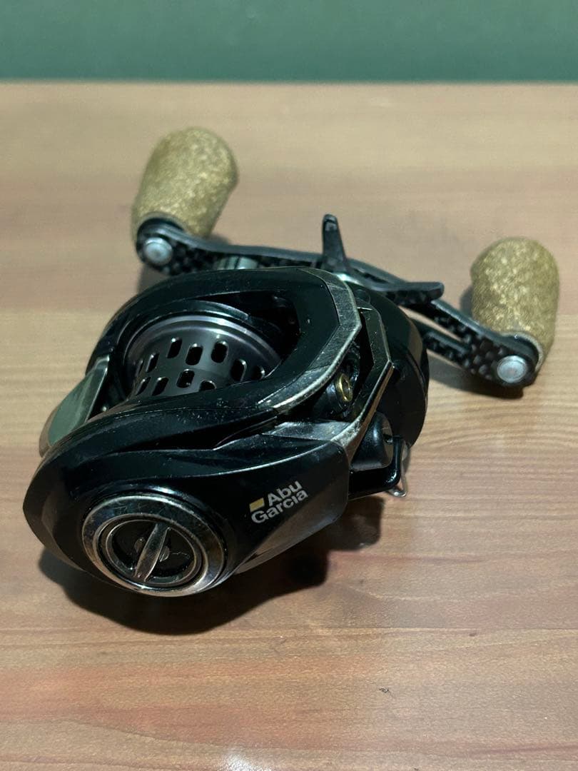 アブガルシア REVOウルトラキャスト BF8 L SLC-IB8 L