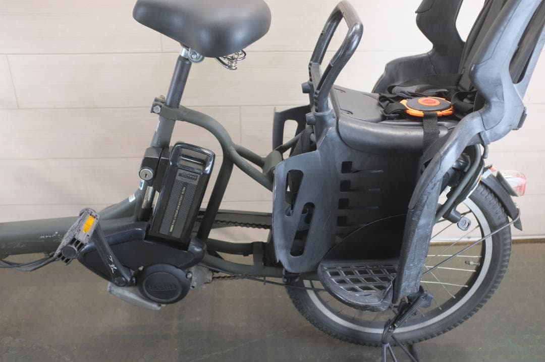 電動自転車 ヤマハPAS KISS 20インチ 3段変速 8.7Ah 充電器有