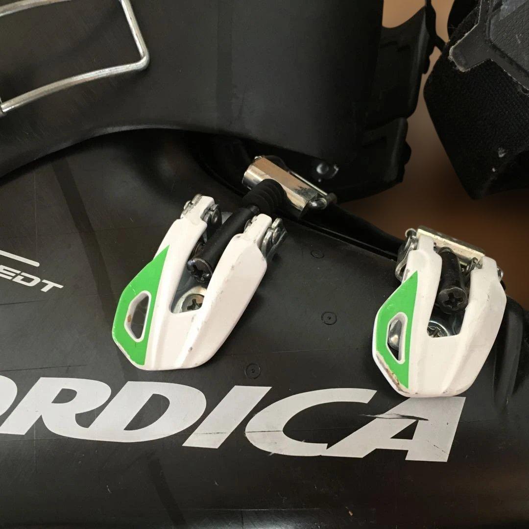 Nordica Dobermann スキーブーツ 男性用