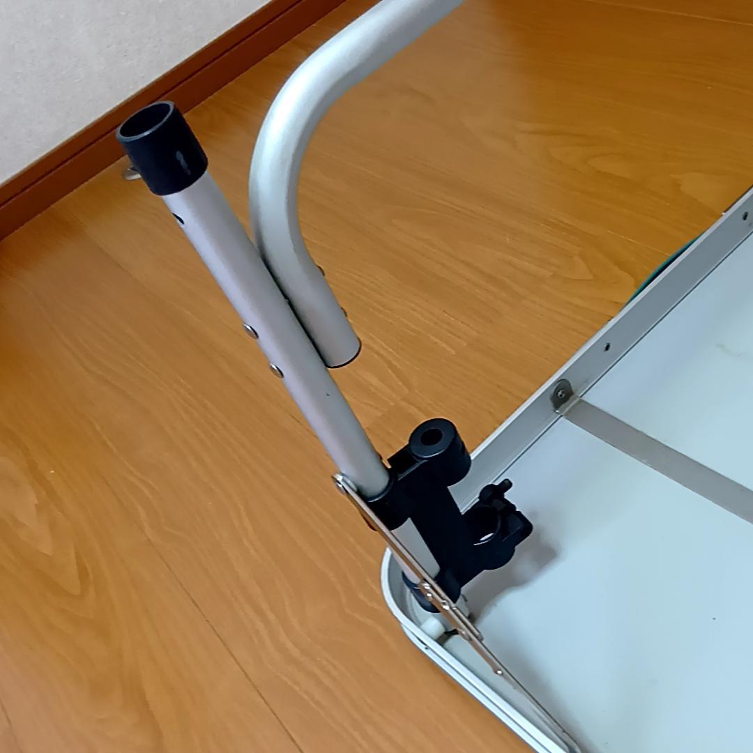 コールマン スリム三折テーブル Model 170-7586　ランタンスタンド付