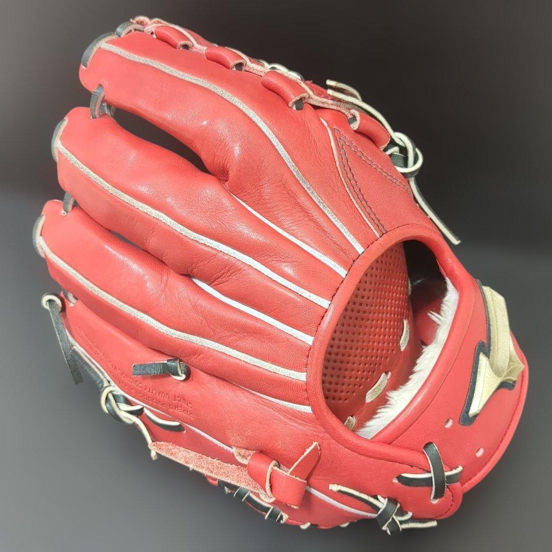 ミズノ　グローバルエリート　軟式　右投げ　内野手　グローブ