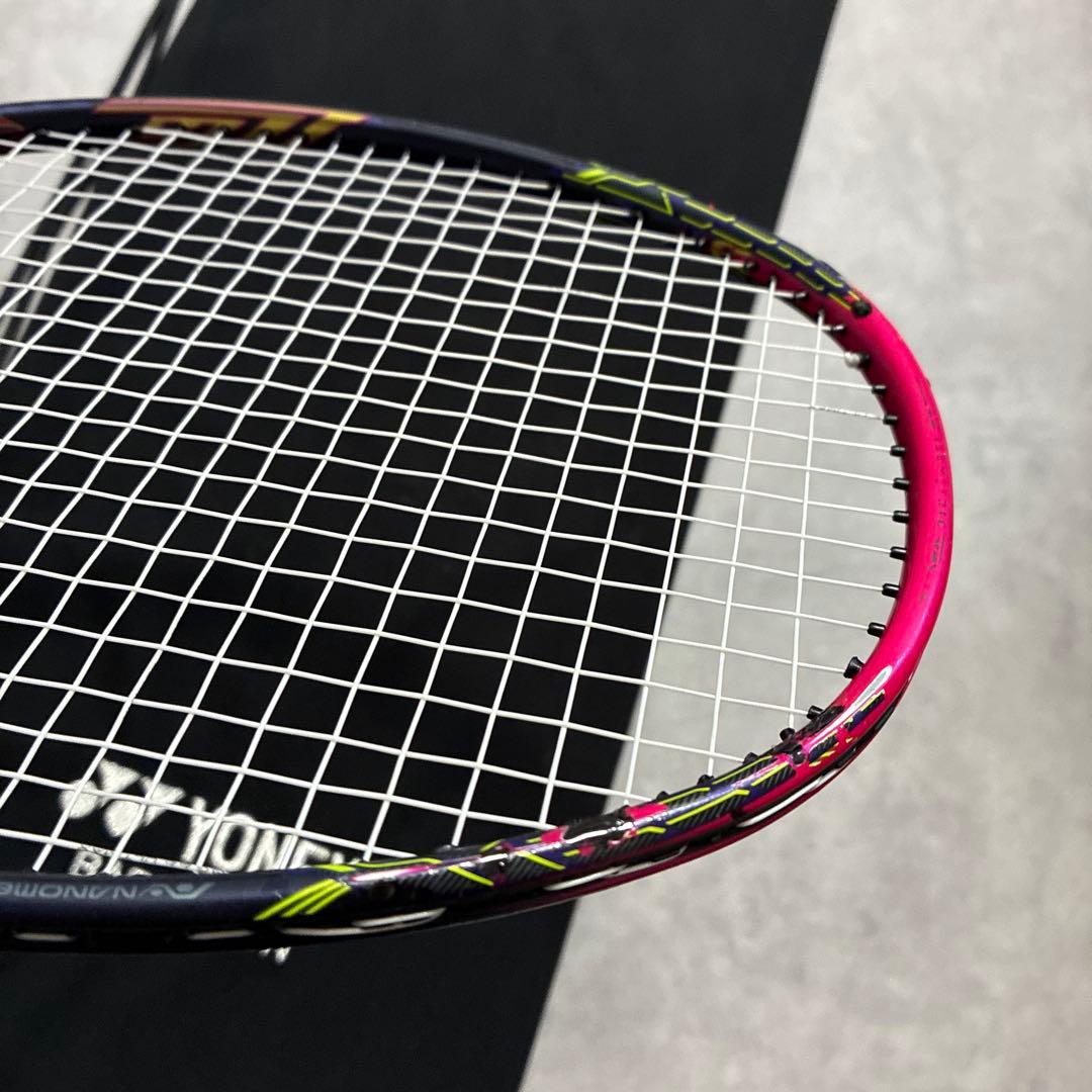 YONEX Voltric Z force 2 4U5 バドミントンラケット