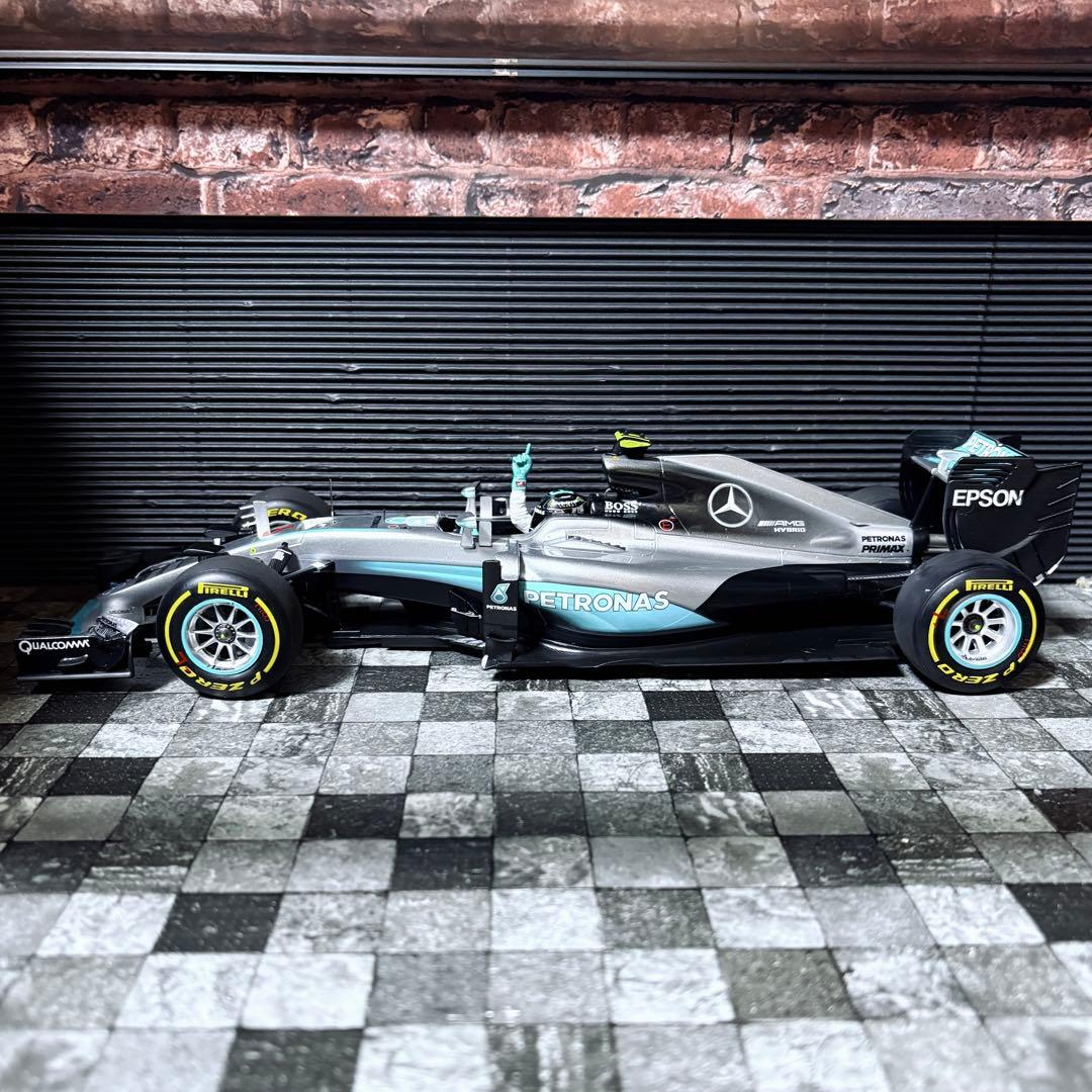 1/18 Spark メルセデス F1 W07 Hybrid 2016 アブダビ