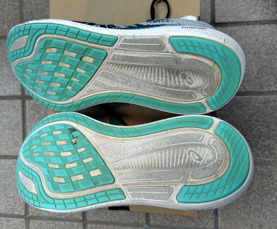 2足組　asics 　エボライドスピード