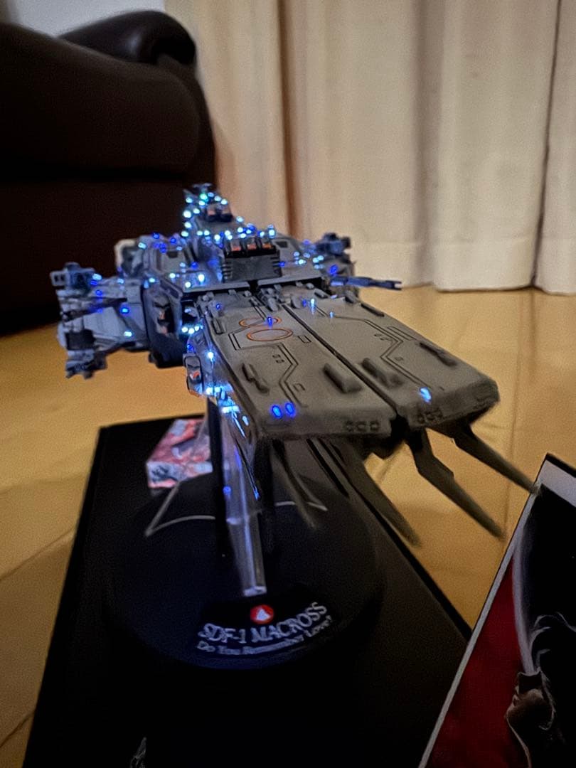 劇場版SDF-1 マクロス 1/4000改 ライティング完成品