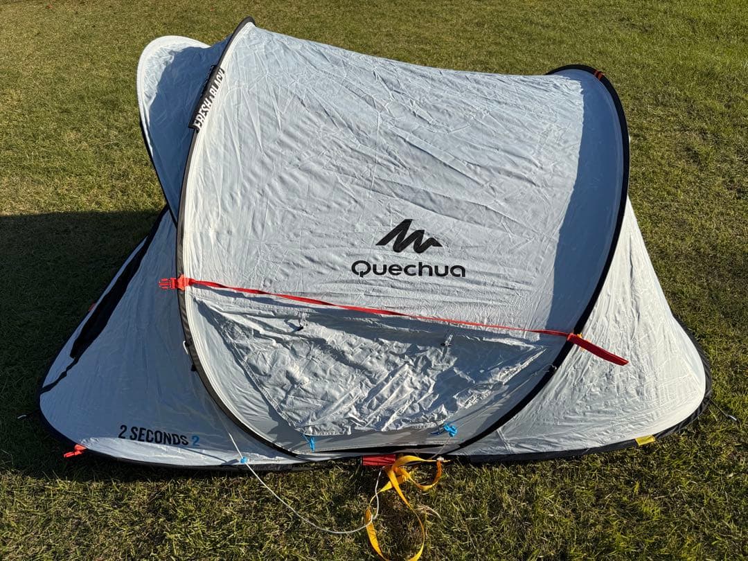 quechua　ケシュア　2人用　ポップアップテントFRESH＆BLACK