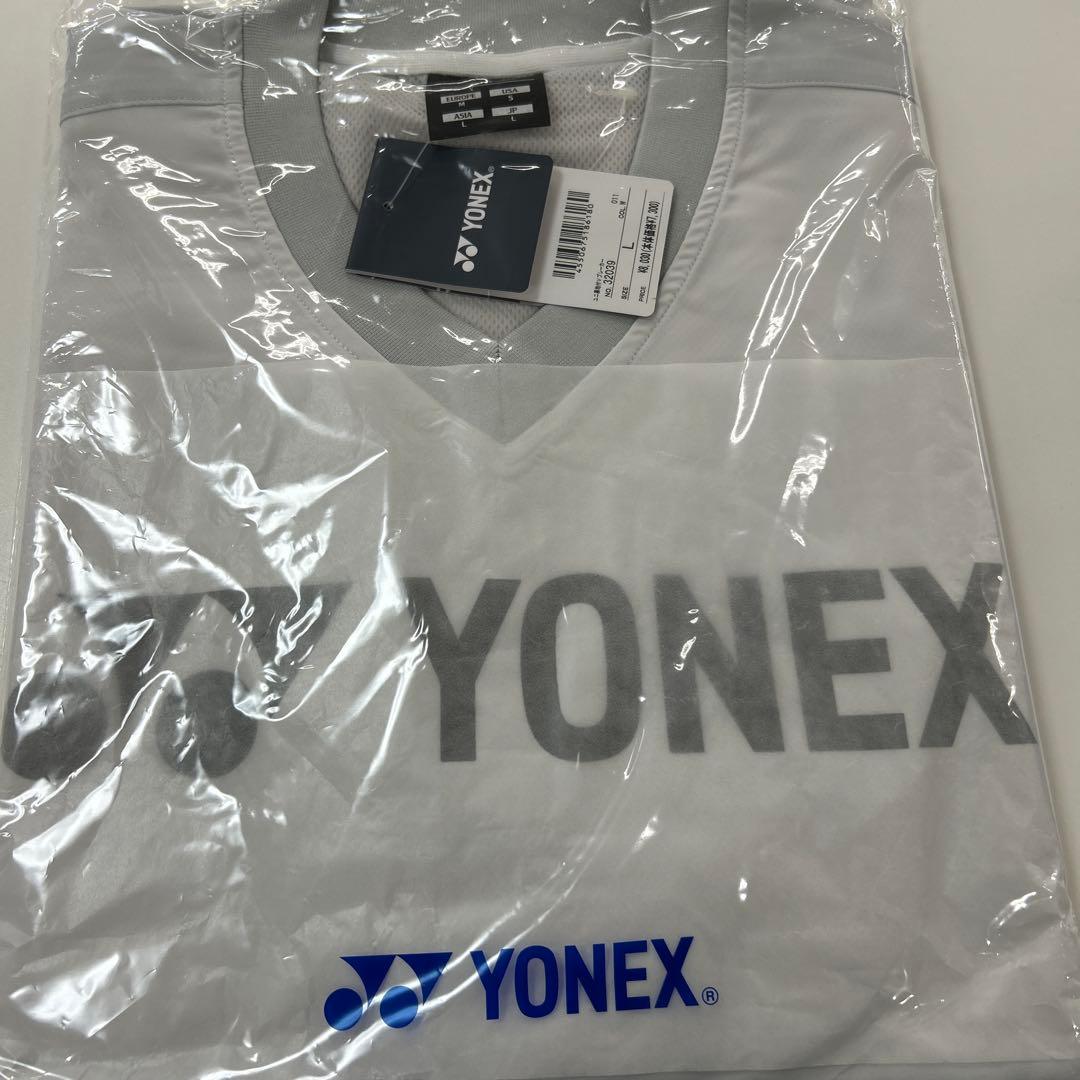 Lサイズ　32039/011　新品未使用　YONEX　ブレーカー　ウェア
