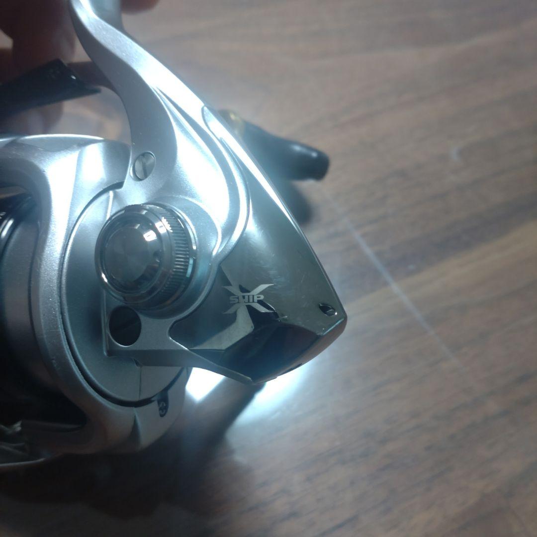 リール SHIMANO BB-X Larissa C3000DHG