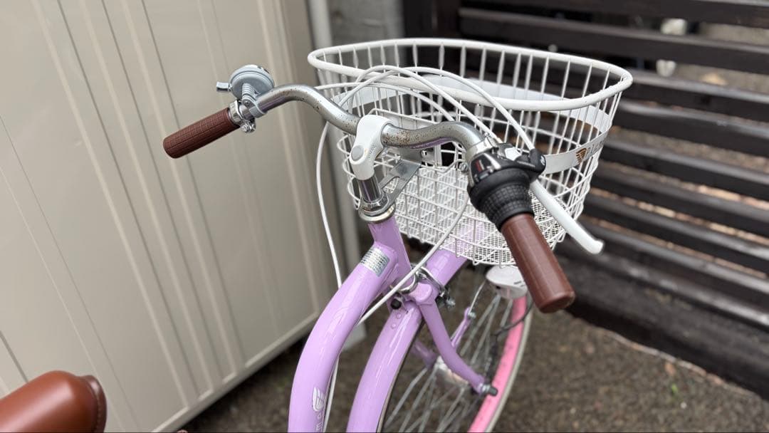 札幌市内受け渡し 22インチ子供用自転車 紫色 前カゴ付き