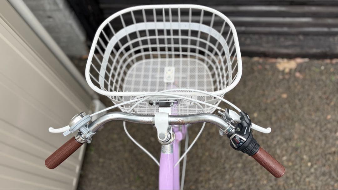 札幌市内受け渡し 22インチ子供用自転車 紫色 前カゴ付き