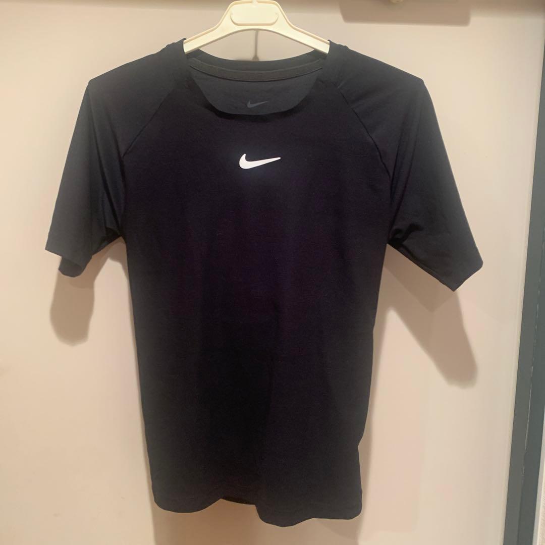 ナイキ　半袖シャツ　US:Sサイズ