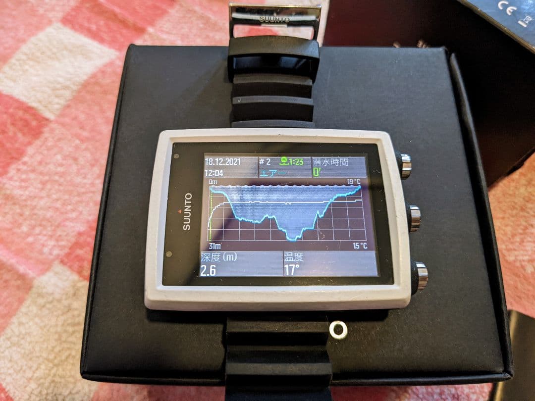 ダイブコンピューター トランスミッター付き SUUNTO スキューバダイビング