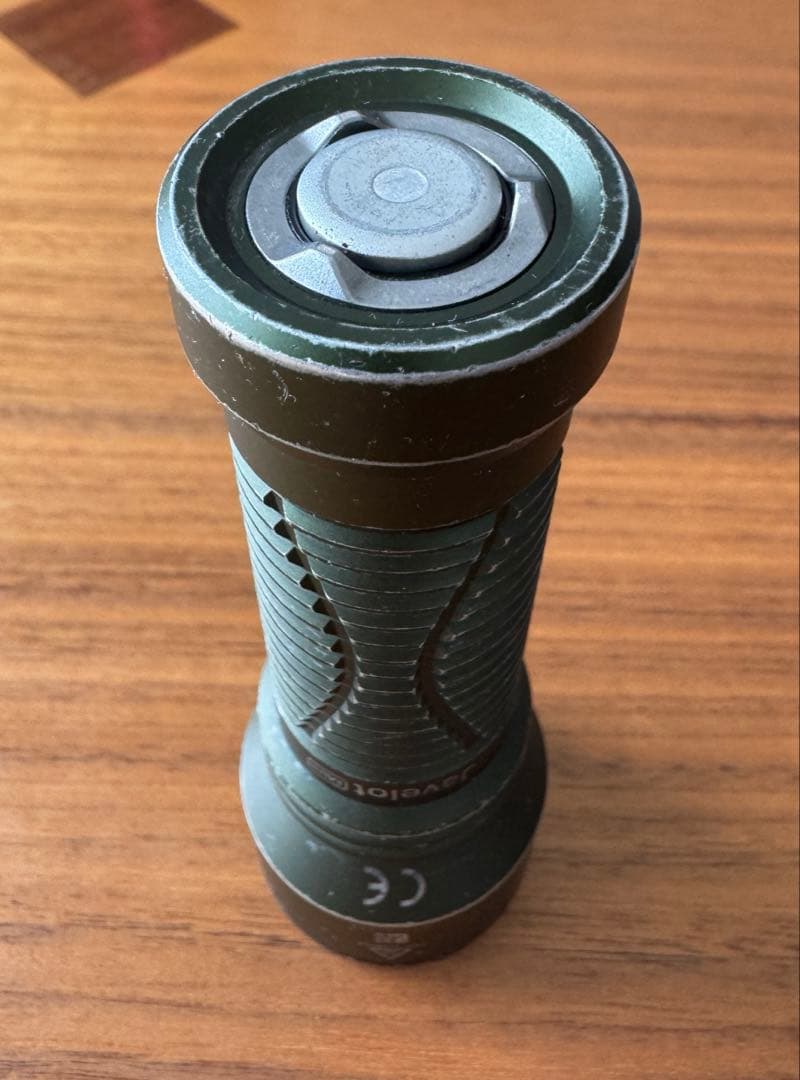 Olight Javelot mini 懐中電灯 1000ルーメン 600m