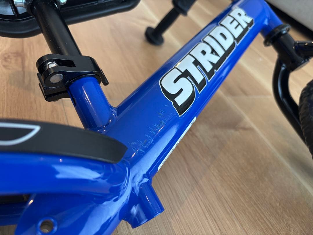 ym ストライダー　STRIDER スポーツモデル　SPORT 12 青