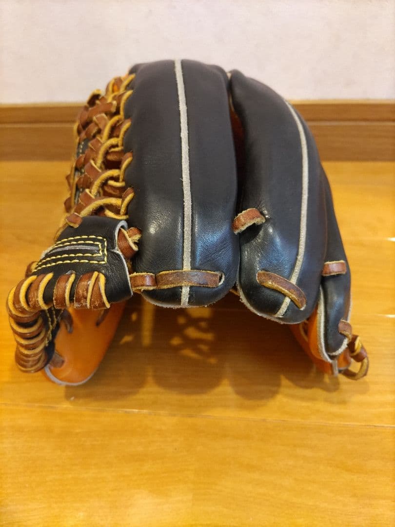 SPALDING 硬式グローブ 内野手　右利き用