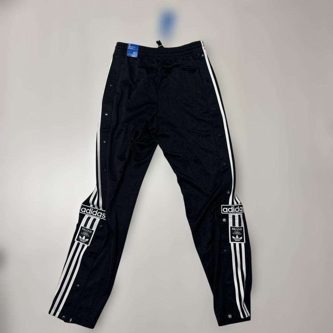 adidas トレーニングパンツ 黒 サイドストライプ