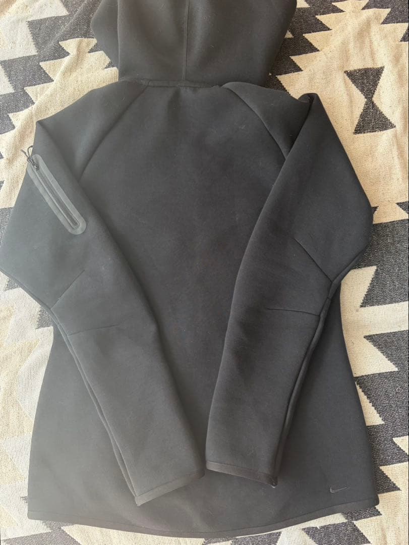 NIKE テックフリース ブラック　XS