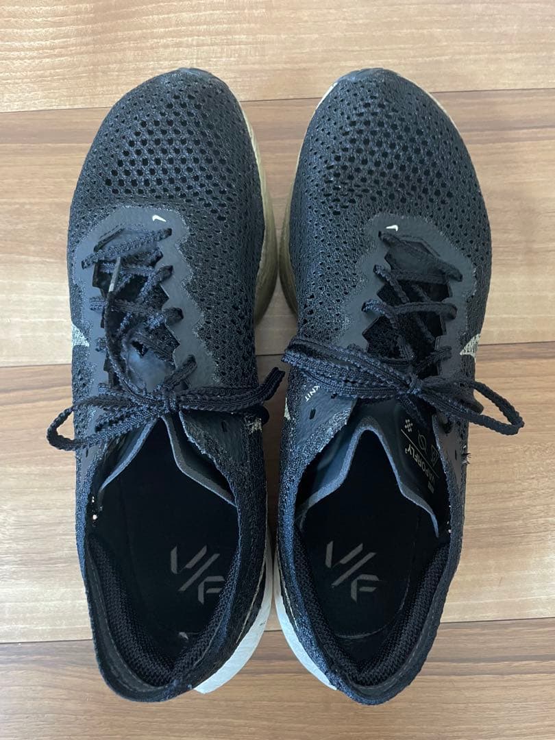【最終値下げ】NIKEヴェイパーフライ３ 27cm