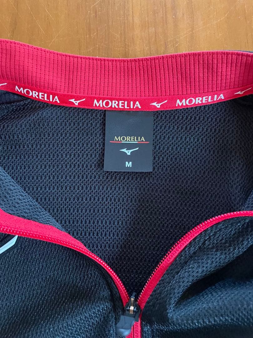 【未使用】ミズノ MORELIA ドライエアロフローミドラー上下セット M