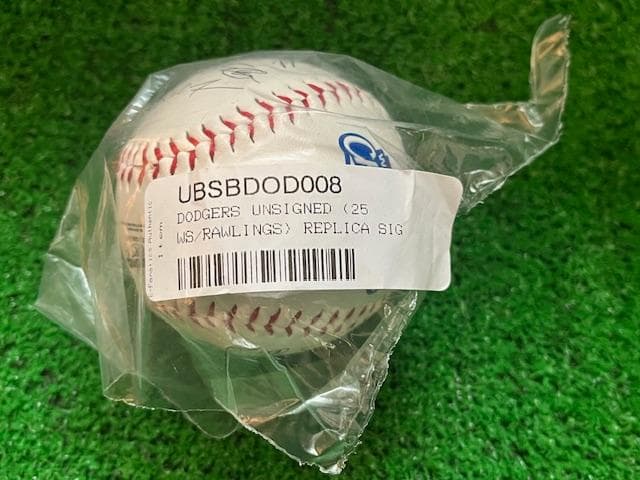 大谷翔平MLB2025WSチャンピオン記念サイン入ボールローリングス社US限定品