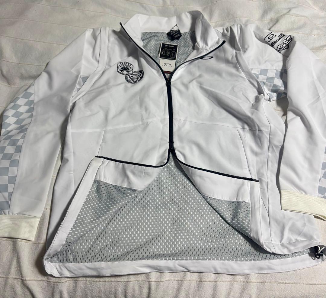 ●新品タグ付●OAKLEY●撥水長袖、ベスト2WAY●ゴルフ● XL