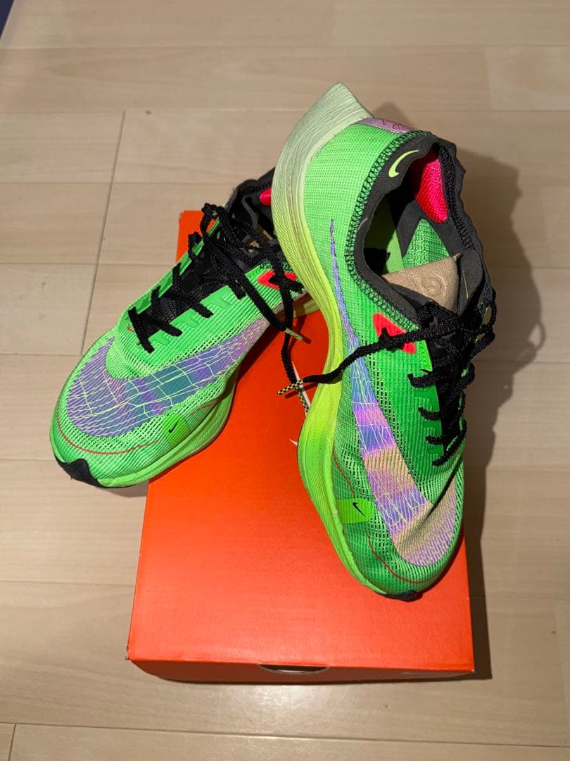 NIKE ヴェイパーフライ2 25.5cm