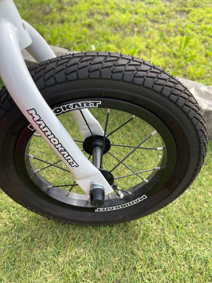 【美品】キッカーアバンス マリオカート 12インチ　自転車　任天堂　ヘルメット