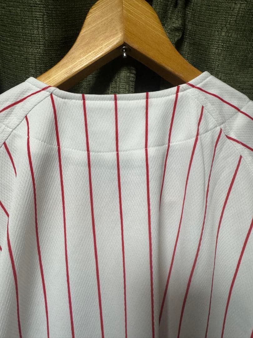 東京ヤクルトスワローズ 復刻ユニフォーム プライベートサイン入り(山田哲人)