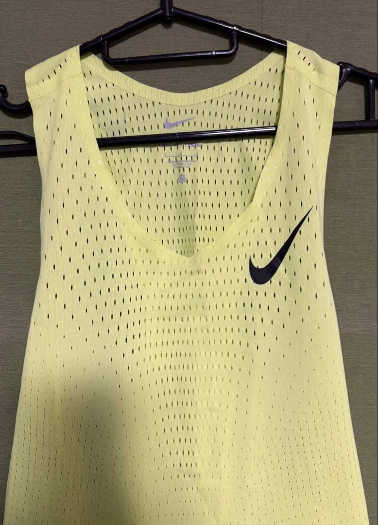 Nike エアロスイフトメンズDri-FIT ADV ランニングシングレット