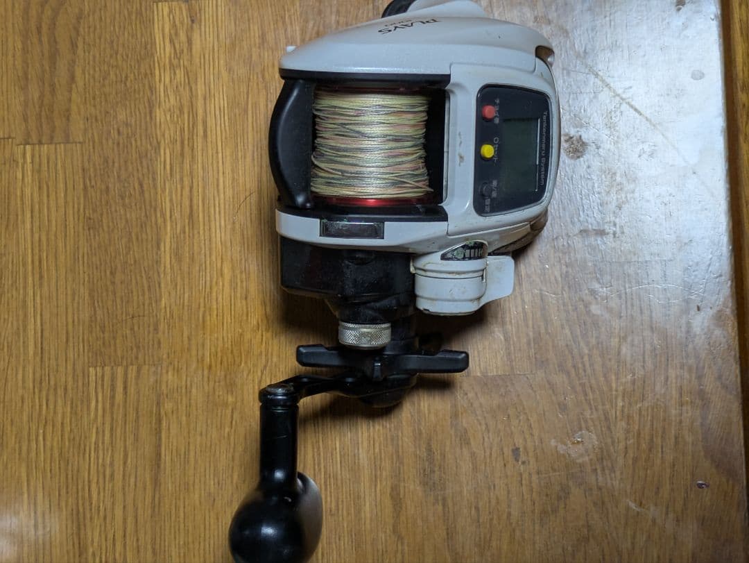 SHIMANO 電動リール デジタル表示付き