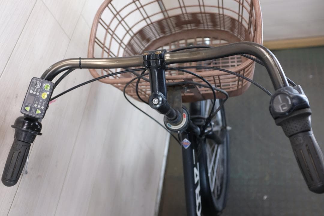 BS STEPCRUZ　26インチ3段　8.7Ah（4点灯）充電器あり