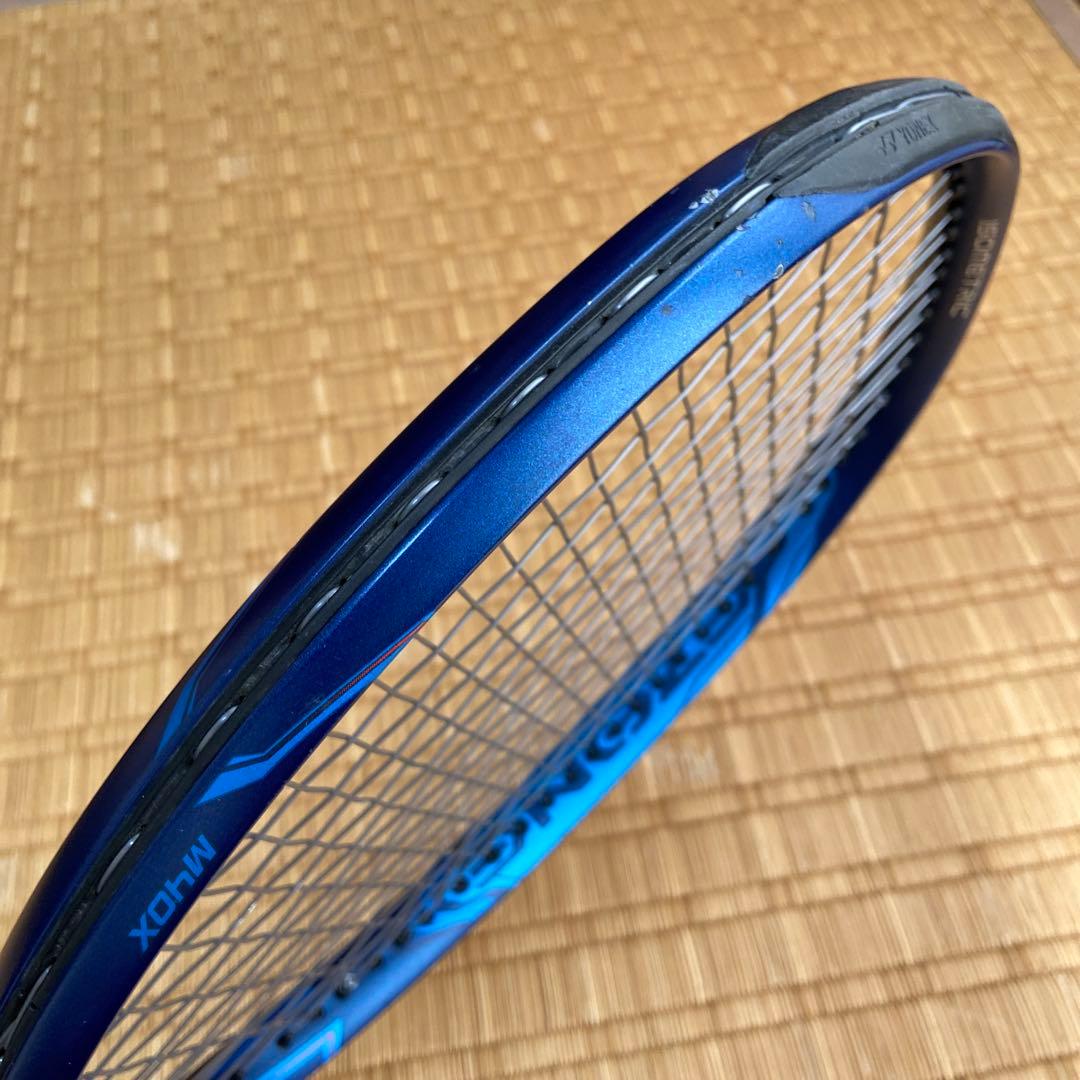 ヨネックス　テニスラケット　EZONE100L 2020モデル　グリップ2