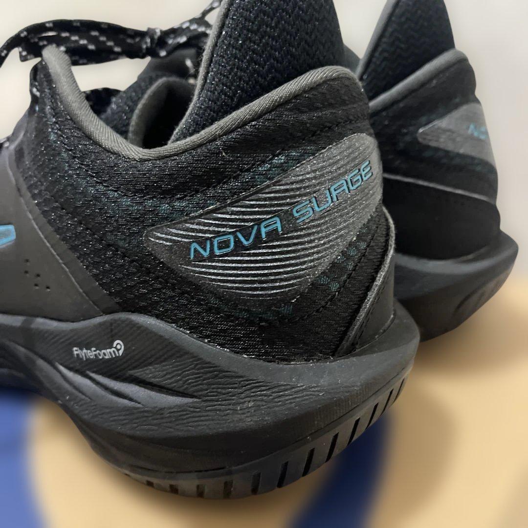 ASICS バスケットボールシューズ ノヴァサージ 3 GS